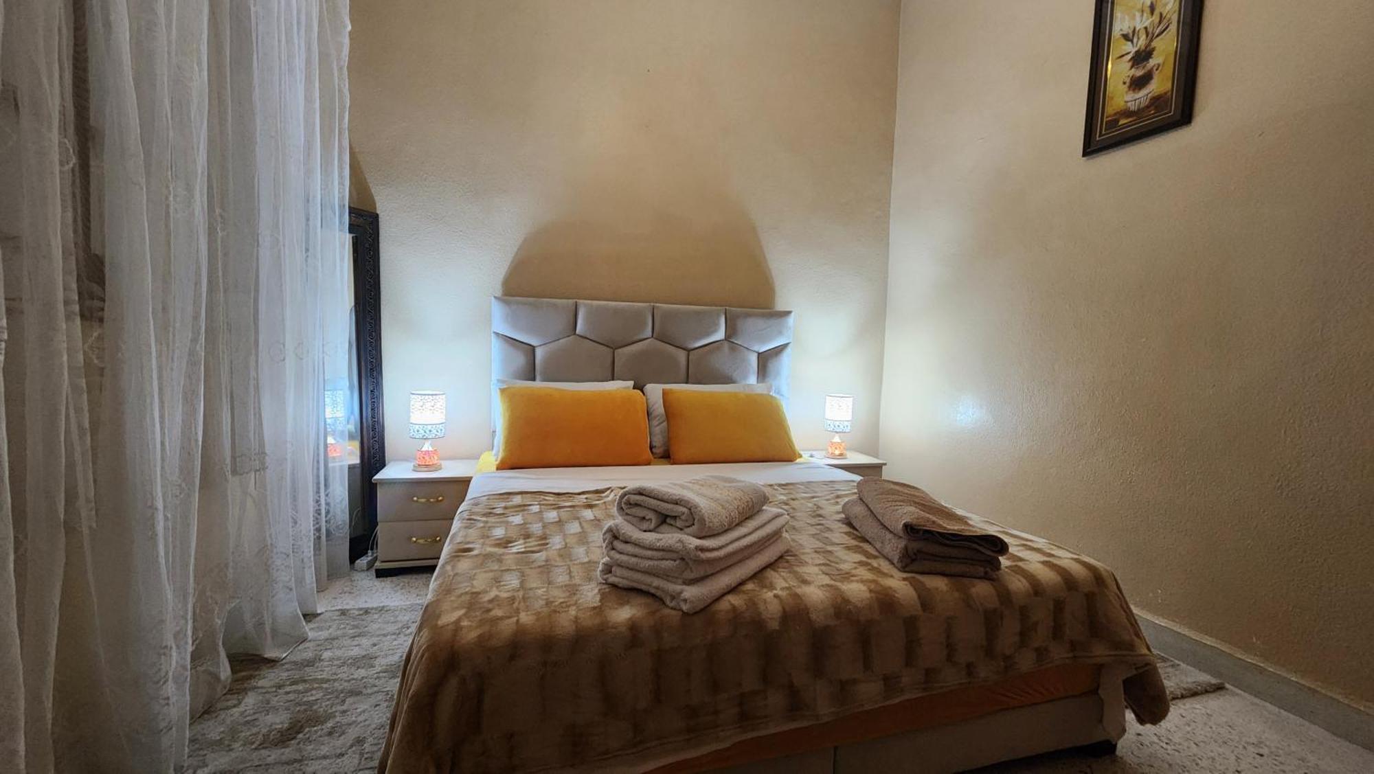 Appartement Riad 5Min A Pied De L'Aeroport Marrakesh Buitenkant foto