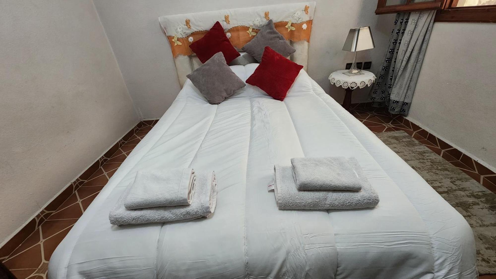 Appartement Riad 5Min A Pied De L'Aeroport Marrakesh Buitenkant foto